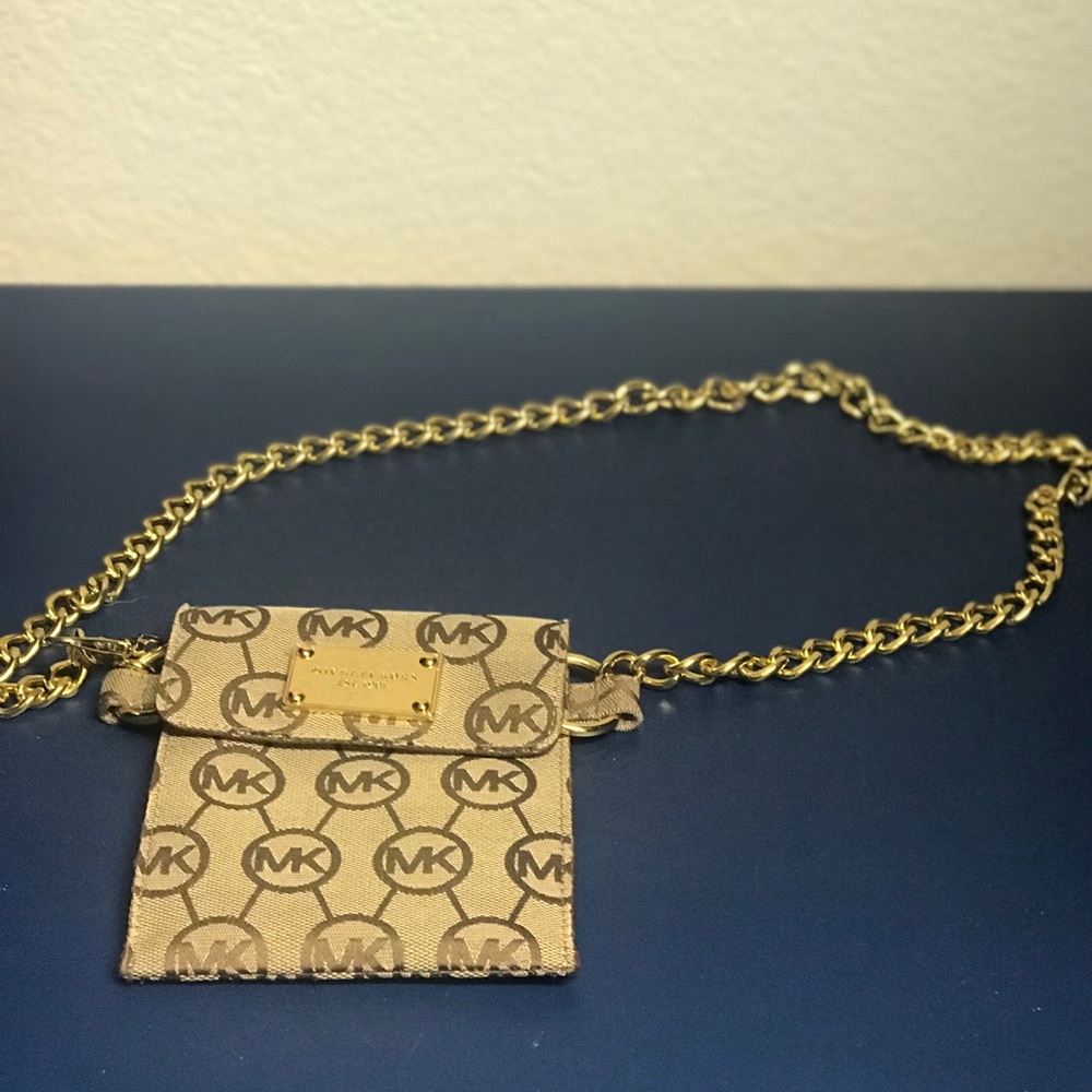 Michael Kors Chained Belt Pouch
